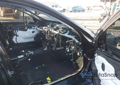 2014 BMW M5 from USA, damaged, VIN WBSFV9C53ED097209